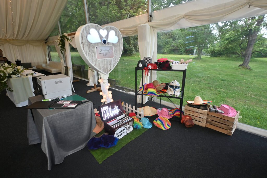 Vintage love heart Photo Booth
